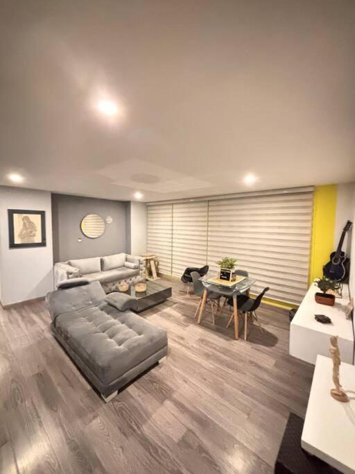 Central, Espacioso, Comodo, Calido Y Tranquilo Apartment *
